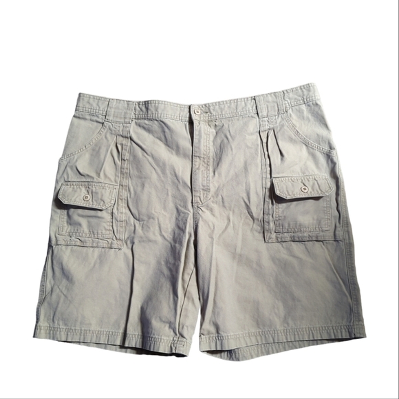Cabela's Shorts - Picture 1 of 3